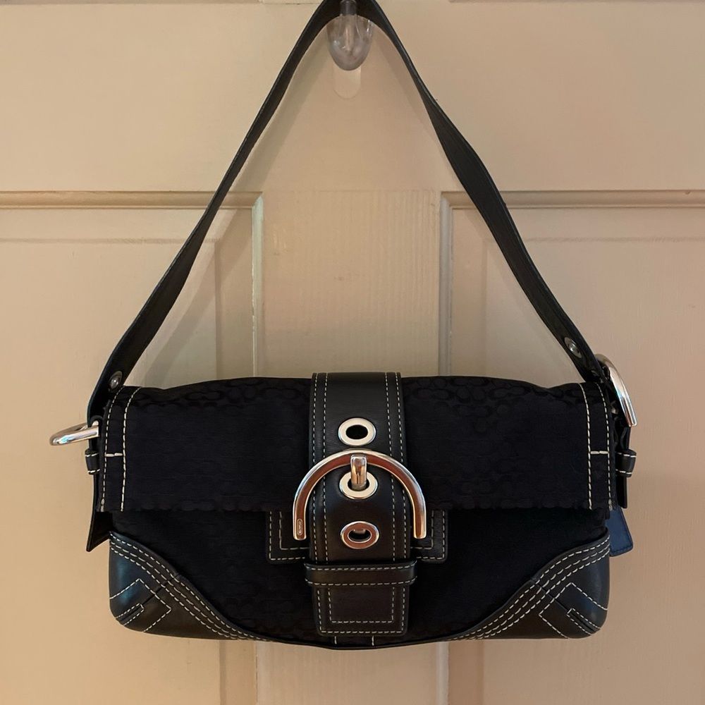 Coach Black Leather #3628 Signature Soho Buckle-flap Bag EUC